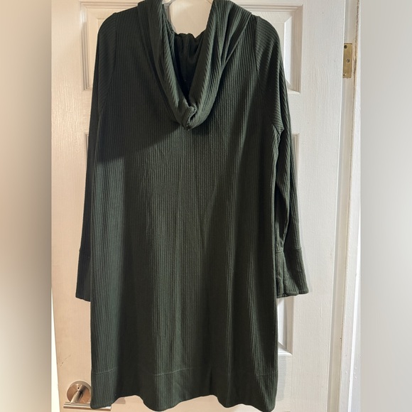 Athleta Forest Green Ribbed Hooded duster - Picture 3 of 3